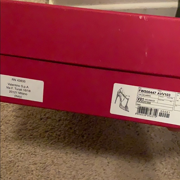 AUTHENTIC Valentino mules nude - Picture 6 of 6